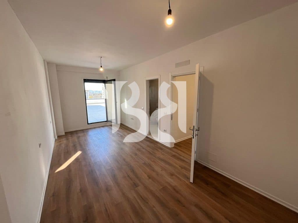 AMBIENTE ZYRE ME QERA – REZIDENCA ERLI 4