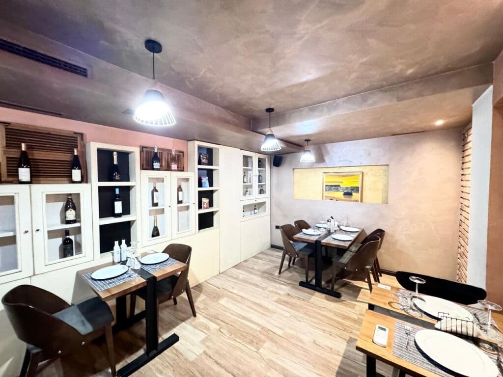 JAPIM BAR RESTORANT PESHKU ME QIRA TE RRUGA E DURRESIT 3