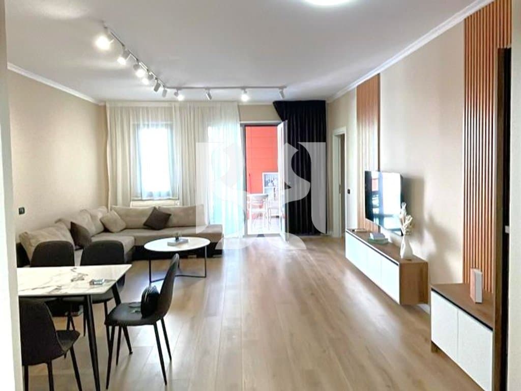 APARTAMENT 1+1+BALLKON+POST PARKIMI ME QIRA TEK RRUGA E KOSOVAREVE