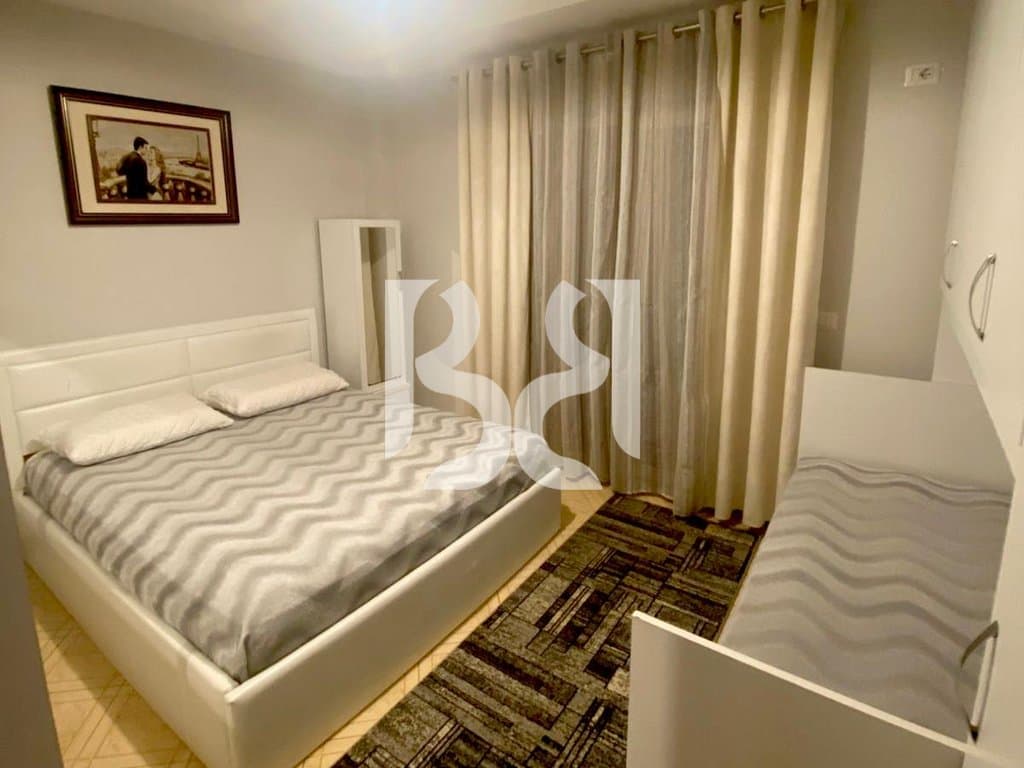 APARTAMENT 1+1 ME QIRA , RRUGA 5 MAJ 3