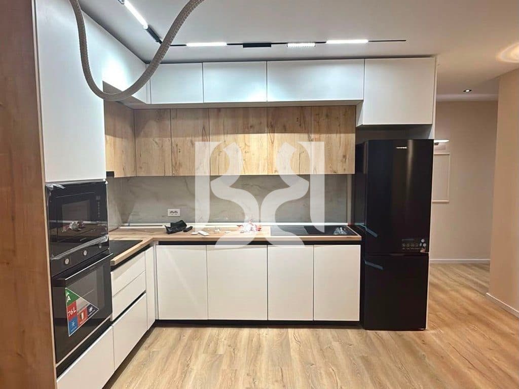 Apartament 2+1 me Qira te Ish-Sheshi Shqiponja | Post Parkimi | Në Proces Mobilimi | 65,000 Lekë/Muaj 3