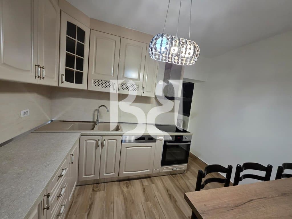 JEPET ME QERA APARTAMENT 4+1+2.*