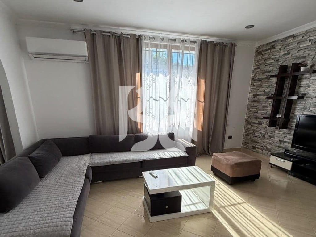 APARTAMENT ME QERA 2+1 TE VASIL SHANTO** 2