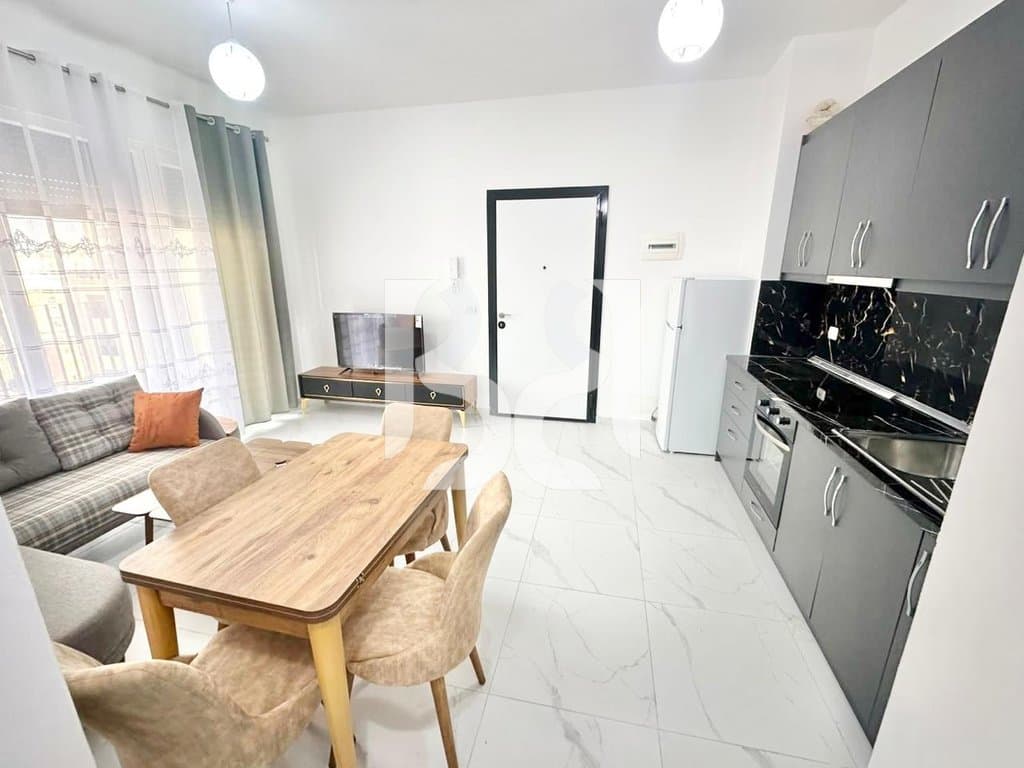 APARTAMENT ME QERA 1+1+PARKIM TE ISH FUSHA E AVIACIONIT 2