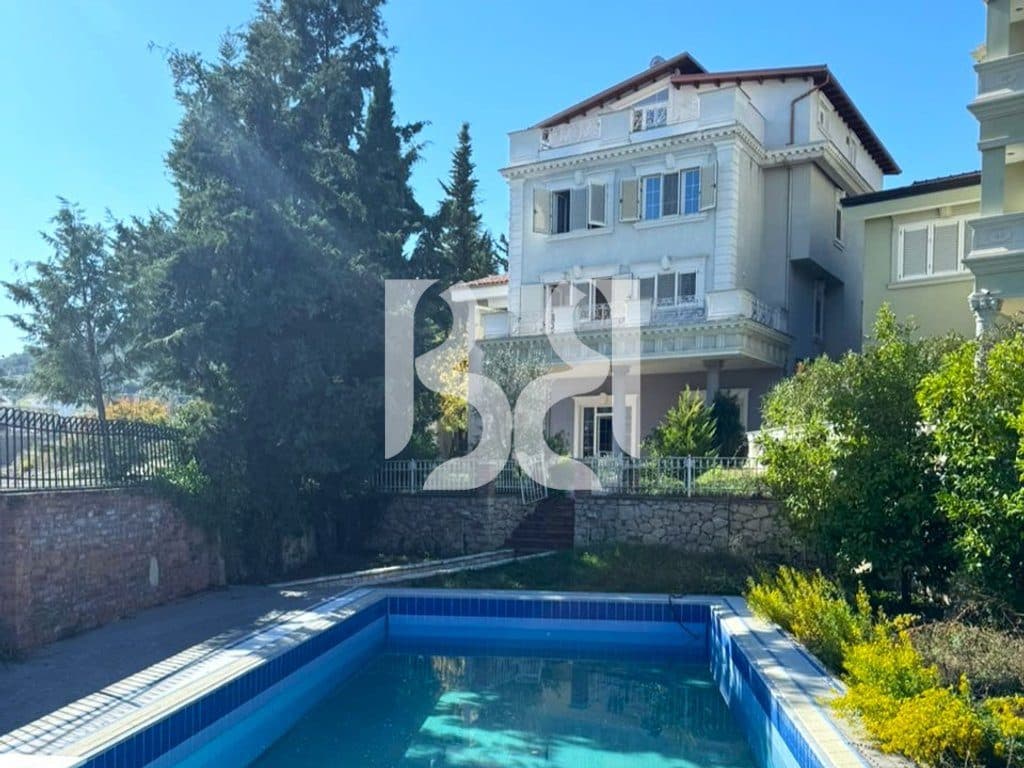 Vilë 4-Katëshe me Pishinë me Qira në Akacia Hills, Pranë TEG – 4,000 €/Muaj 3