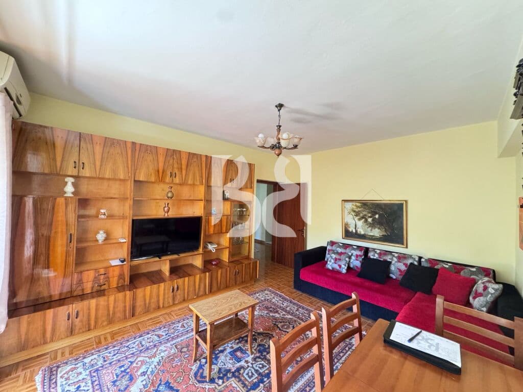 APARTAMENT ME QIRA NE QENDER PRANE SHESHI SKENDERBEJ 2+1 2