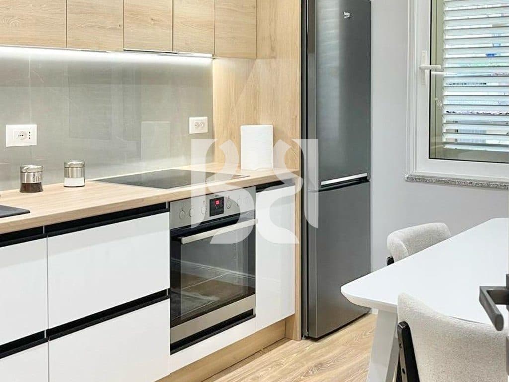 APARTAMENT 1+1 NE ZONEN E ISH BLLOKUT PRANE LIBRIT UNIVERSITAR 2