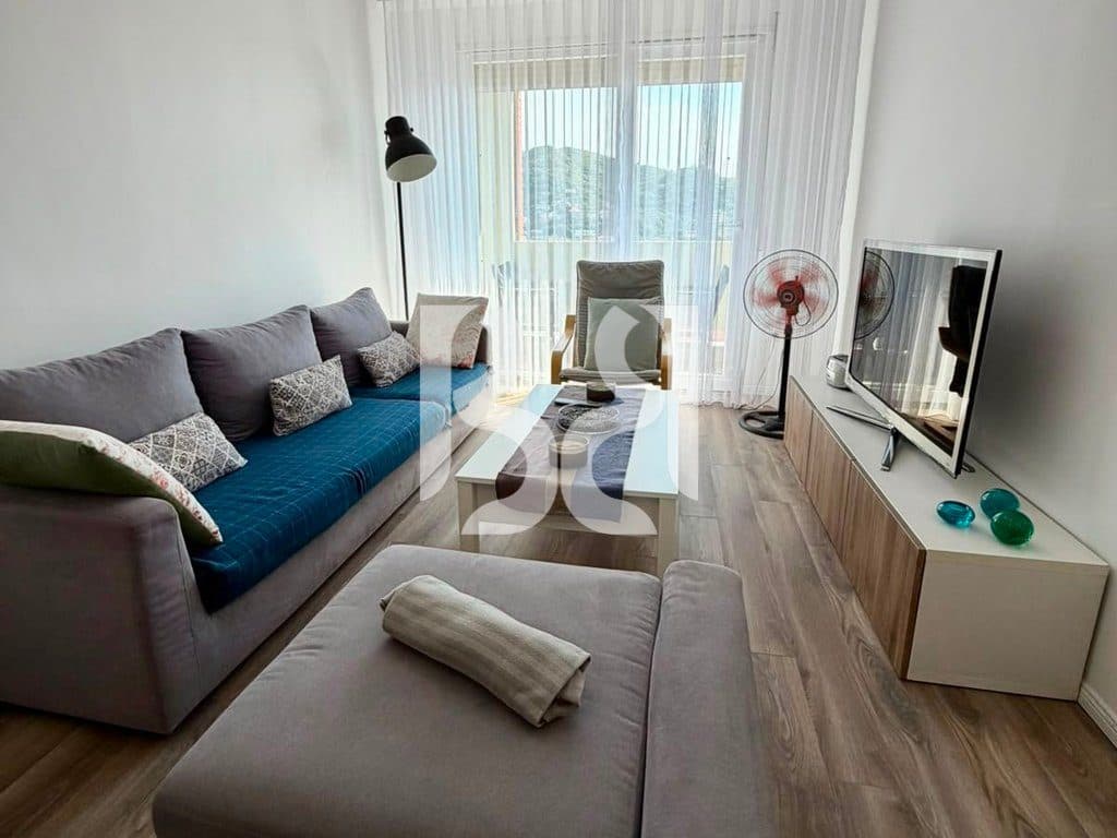 Apartament 2+1 me Qira në Golden Park | I Sapomobiluar | Kati 10