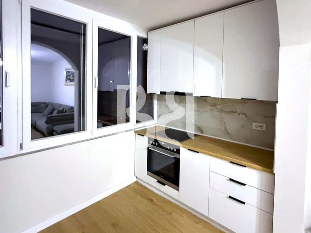 JEPET ME QIRA APARTAMENT 2+1 | MEDRESEJA, TIRANË | PALLAT EKZISTUES | KATI 5 | 62,000 LEK/MUAJ 2