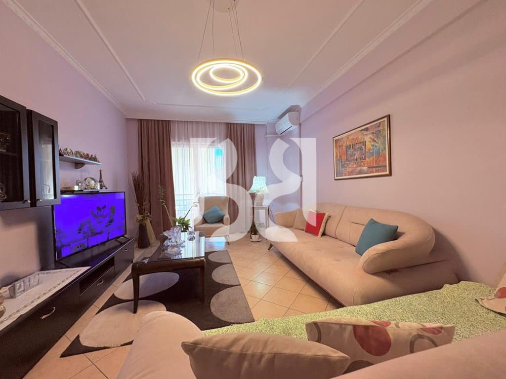 JEPET APARTAMENT 2+1+2+Ballkon ME QIRA TEK RRUGA E KAVAJES**