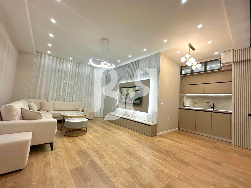 APARTAMENT 2+1+2 ME QIRA TEK SHKOLLA E KUQE, PAZARI I RI 2
