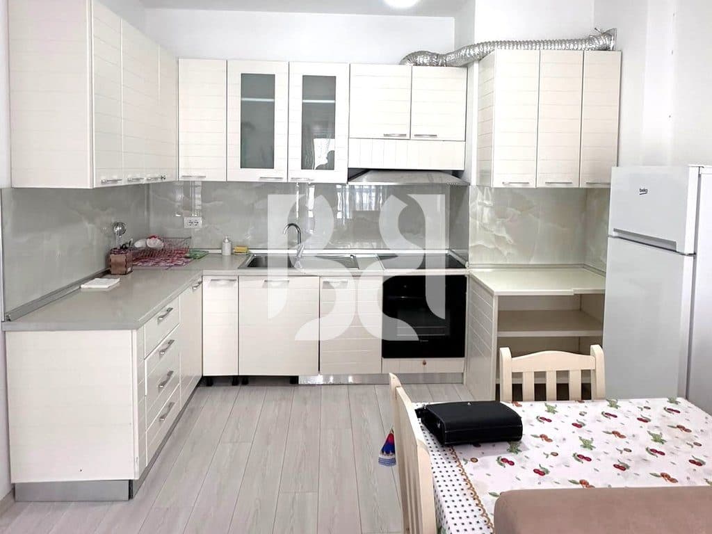 APARTAMENT 3+1+BALLKON ME QIRA NE KINOSTUDIO 2