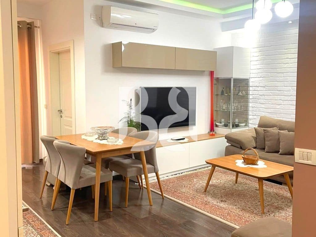 APARTAMENT 2+1+BALLKON ME QIRA TE BULEVARDI MIGJENI