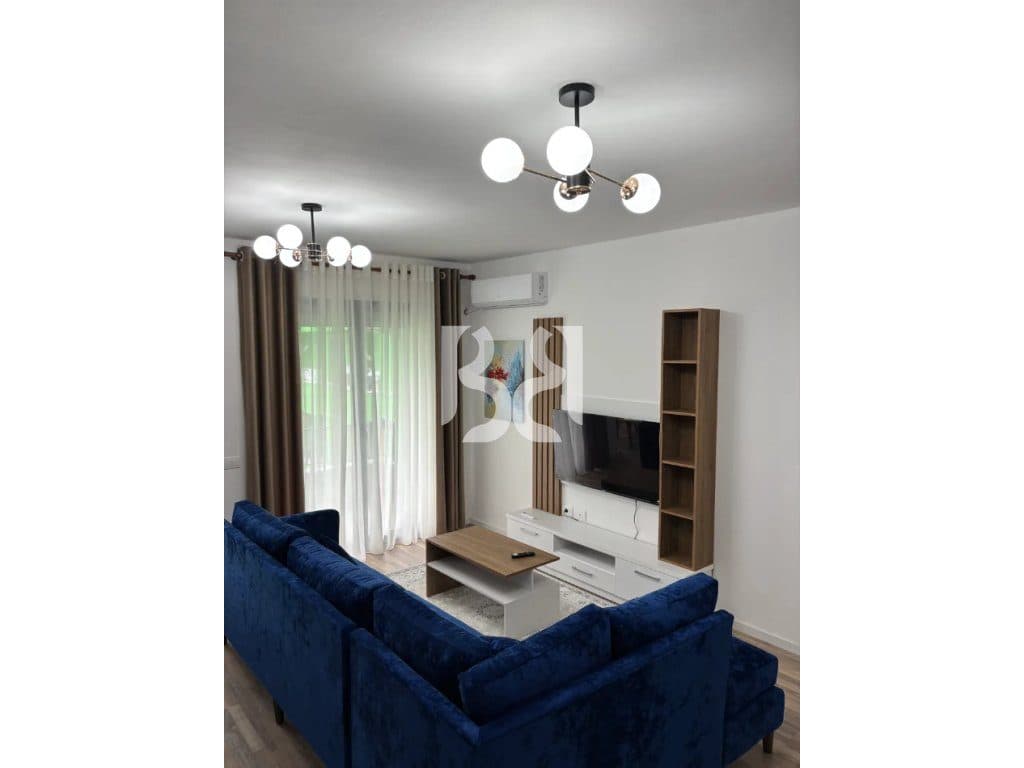 APARTAMENT ME QERA 1+1+PARKIM TE 5 MAJI TIRANE** 2