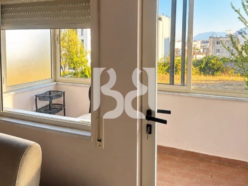 APARTAMENT ME QERA 1+1+ BALLKON PRANE ALI DEMIT, RRUGA IDRIZ DOLLAKU* 4