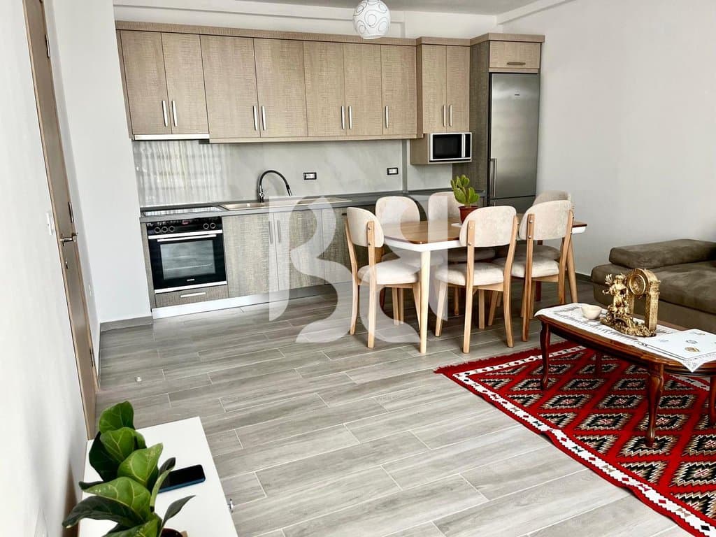 APARTAMENT 3+1+2+BALLKON, ME QIRA, RR. 5 MAJ* 2