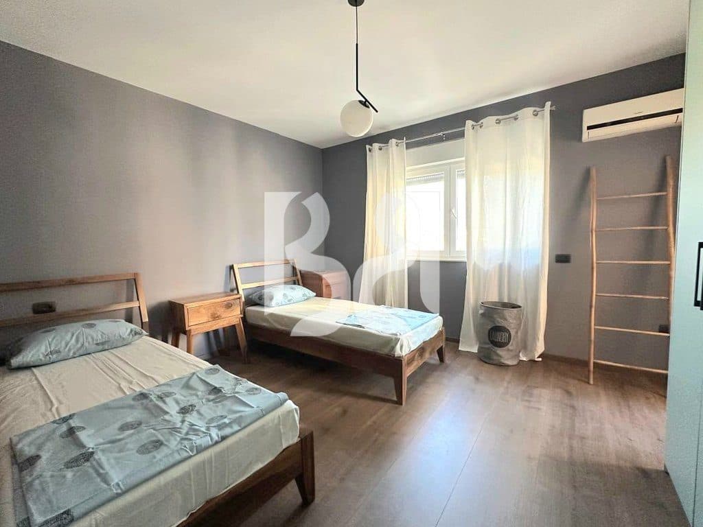 APARTAMENT ME QIRA 2+1+2 TEK ISH-EKSPOZITA, TIRANË 4