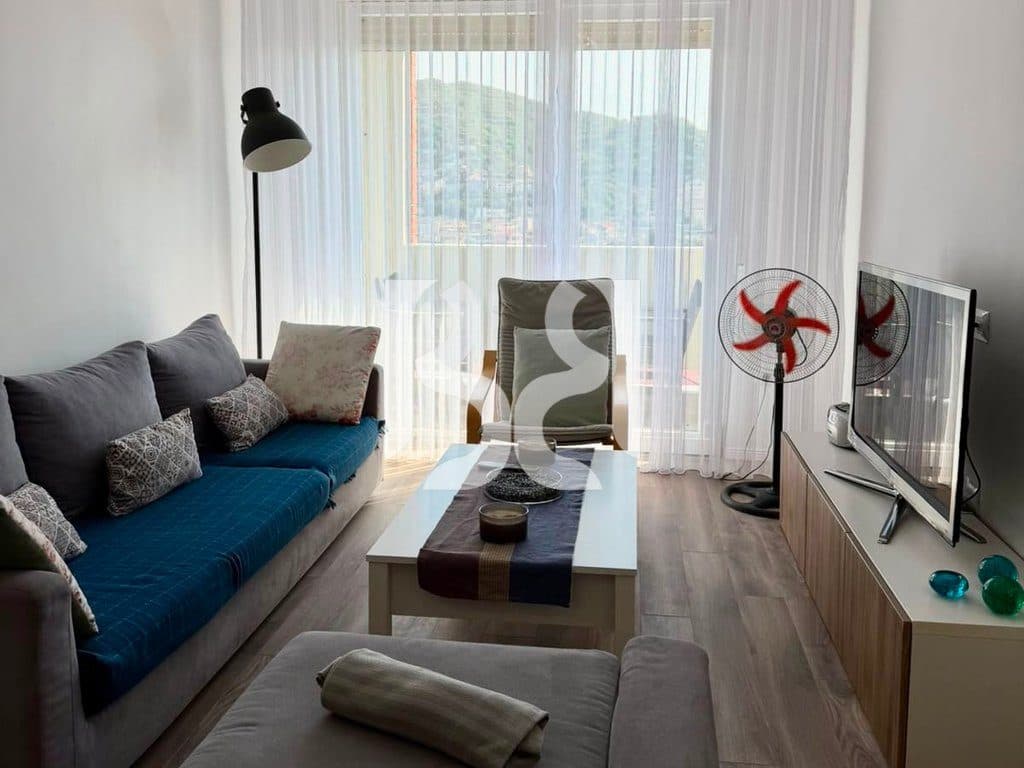 Apartament 2+1 me Qira në Golden Park | I Sapomobiluar | Kati 10 3