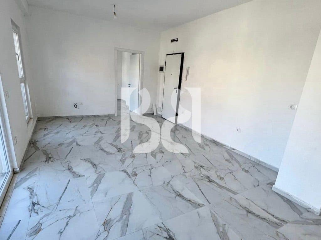 Ambient Biznesi me Qira në Kompleksin Aura | Rruga Dritan Hoxha | 69.5 m² | Kati 1 | Parkim * 3