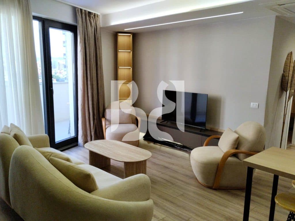Apartament 1+1 me Depo, Verandë dhe Post Parkimi në Astir | Kati 6 | 65,000 leke /Muaj 2