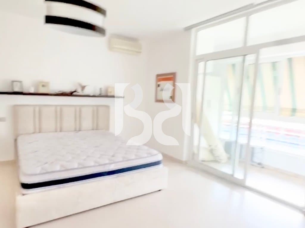 *Apartament me qira 2+1 Komune te Parisit 4