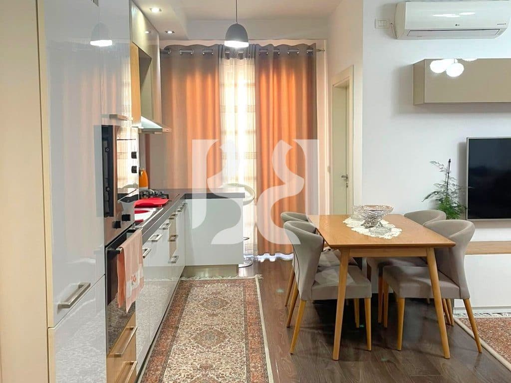APARTAMENT 2+1+BALLKON ME QIRA TE BULEVARDI MIGJENI 4