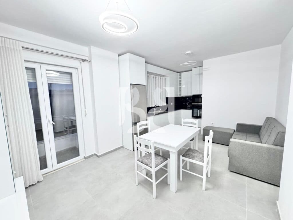 APARTAMENT ME QIRA PRANE XHAMIS NE SELITE 2+1
