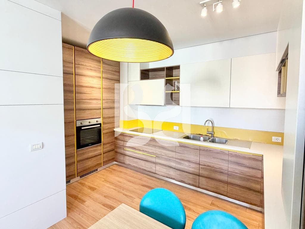 APARTAMENT ME QERA 2+1 RRUGA BARDHYL 4