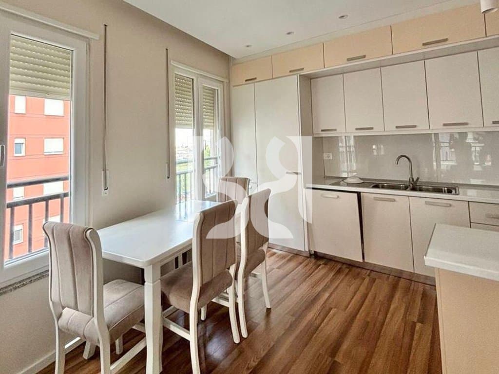 APARTAMENT ME QIRA 2+1+2 ASTIR PRANE VILA L2 2