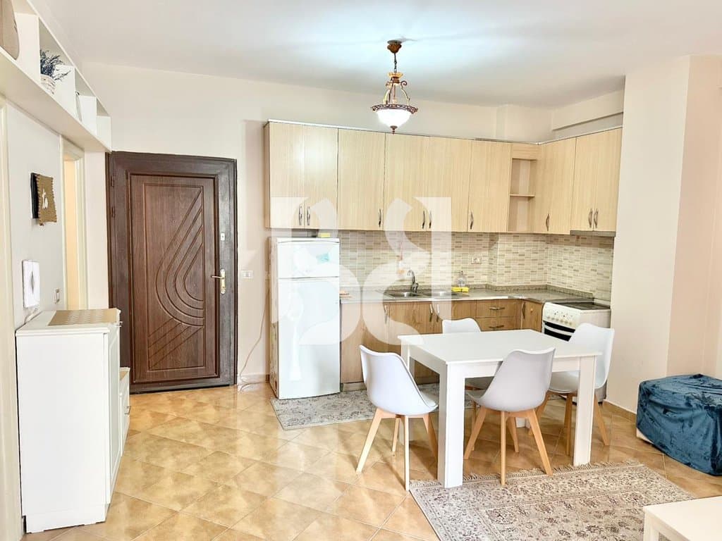 APARTAMENT ME QIRA 2+1 NE YZBERISHT* 2