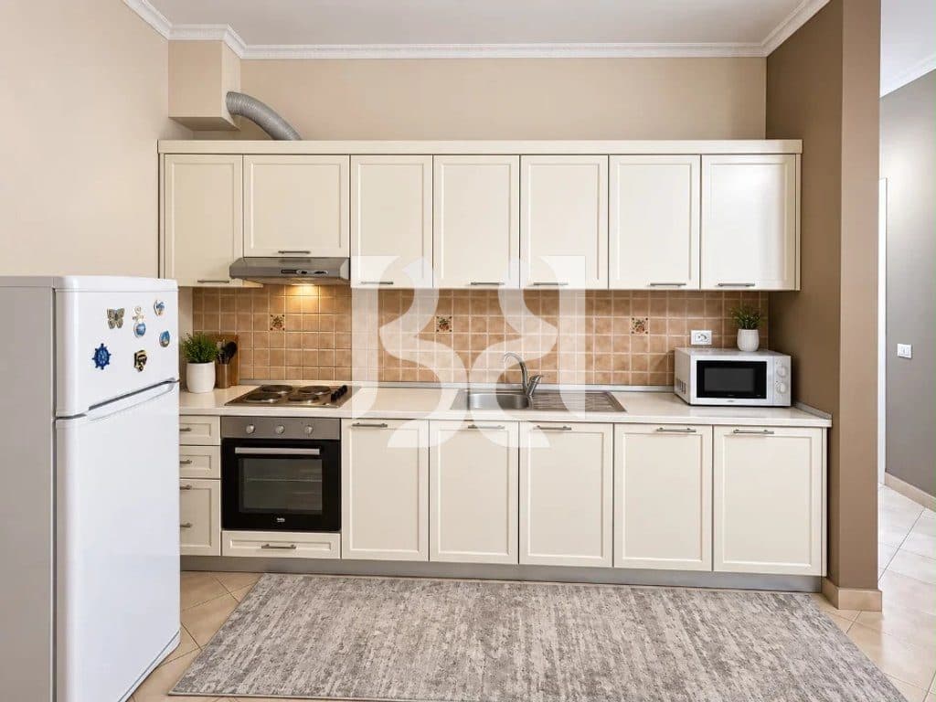 APARTAMENT ME QERA 2+1+2 TE KOMUNA E PARISIT* 3
