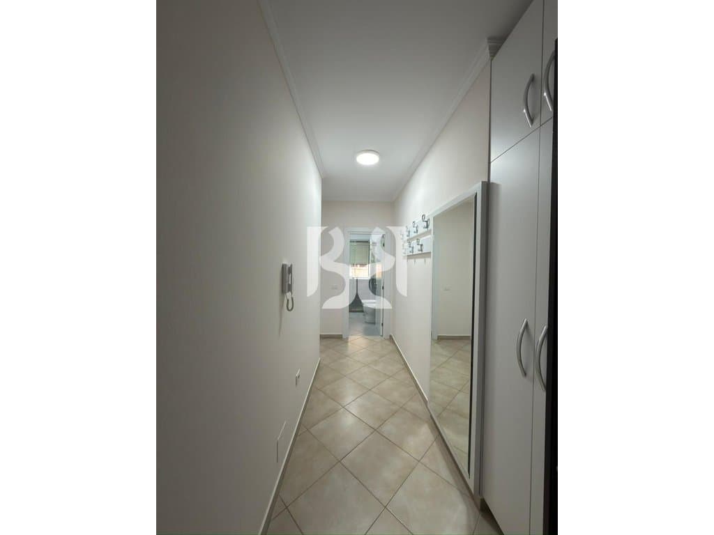 JEPET APARTAMENT 2+1+POST PARKIMI TEK KODRA E DIELLIT** 4