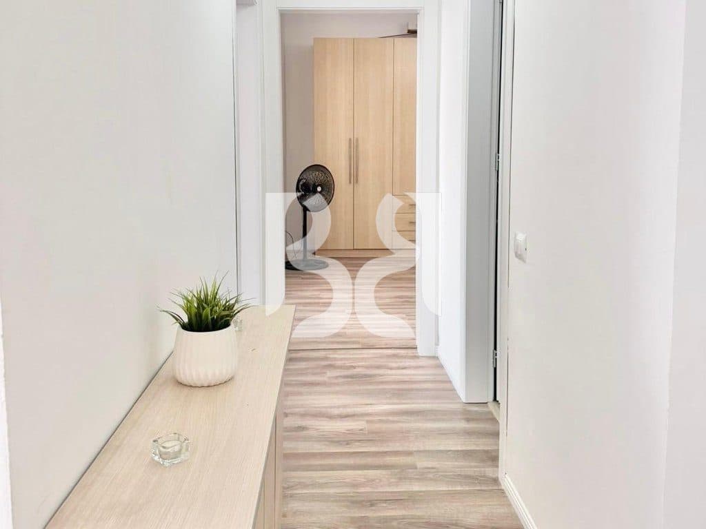 APARTAMENT ME QERA 2+1 TE KOMPLEKSI GOLEN PARK 3
