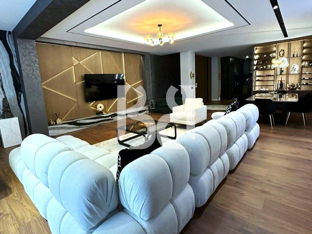 Duplex 3+1+2 me Qira – Palestër, Pishinë dhe 3 Poste Parkimi | 5,000 €/Muaj 3