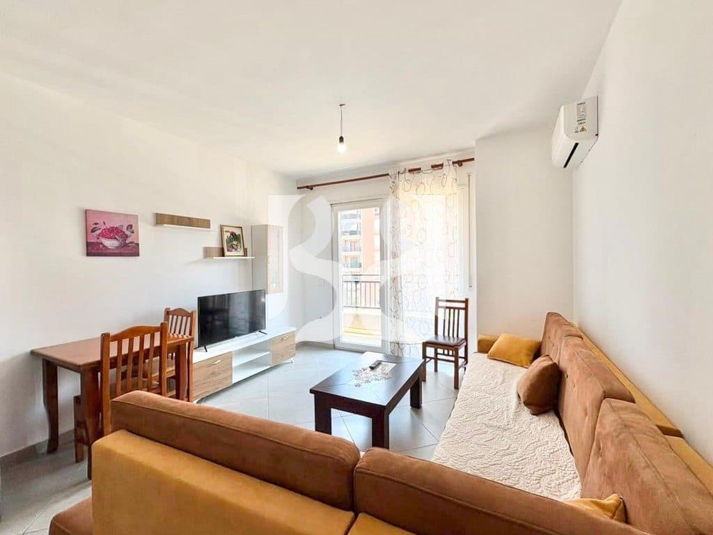 APARTAMENT 1+1 ME QERA NE ASTIR, VILA L2