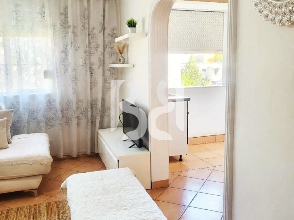 SHITET APARTAMENT 1+1, ISH PARKU I AUTOBUSAVE 129000EURO 4