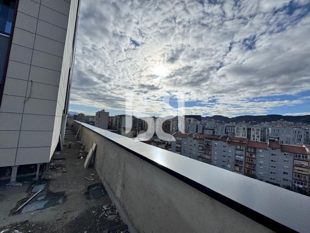 SHITET APARTAMENT 3+1+2 ME VERANDE NE KOMUNE TE PARISIT PERBALLE KIKA 2 3