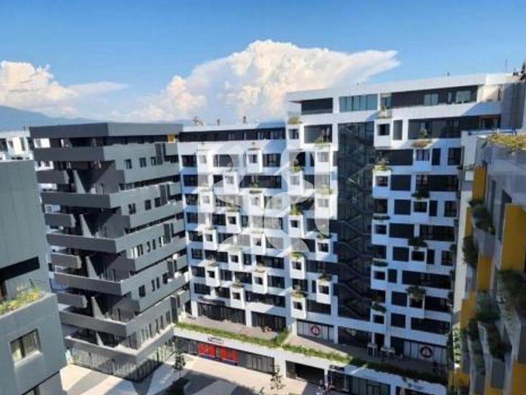 JEPET APARTAMENT LUXURY ME QIRA 1+1 SQUARE 21* 1