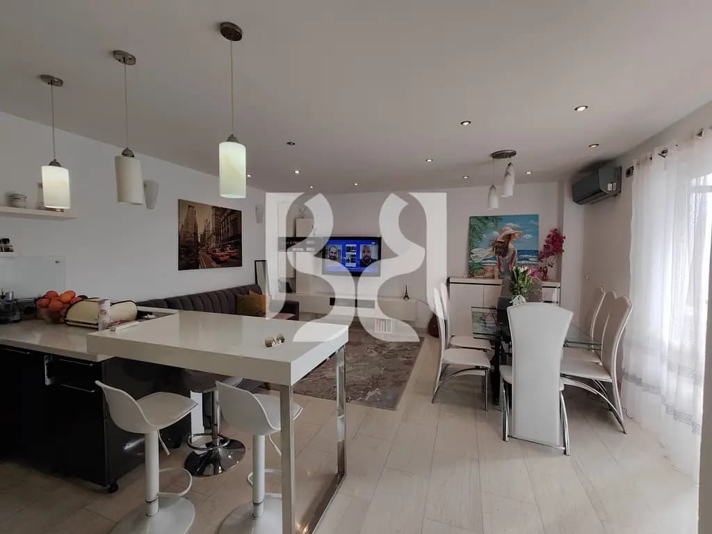 APARTAMENT ME QIRA NE HYRJE TE MYSLYM SHYRIT 2+1