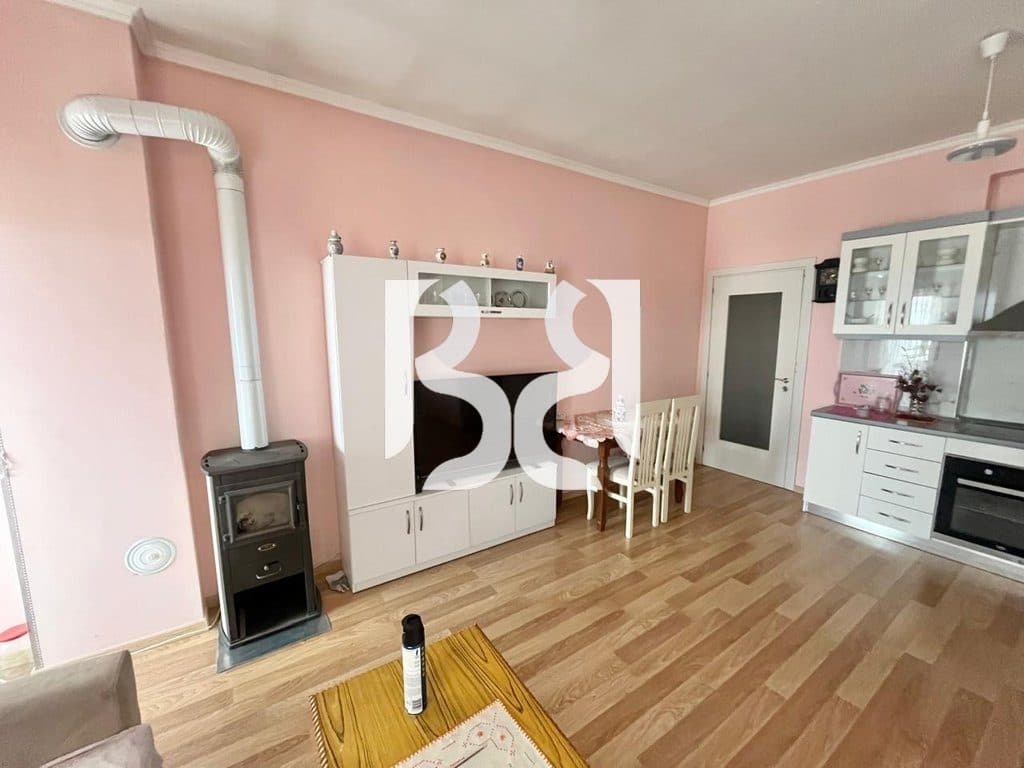 SHITET APARTAMENT 2+1 ME PAMJE BALLORE NGA LIQENI NË POGRADEC* 4