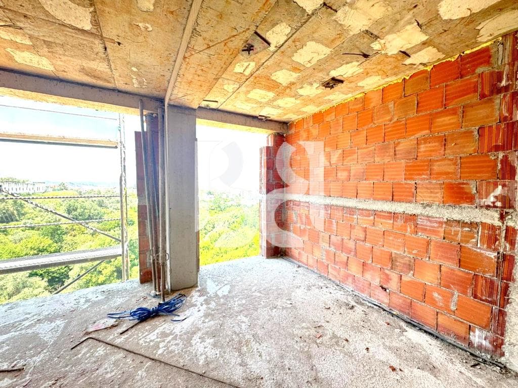 APARTAMENT 2+1+2+BALLKON NE SHITJE TEK KODRA E DIELLIT