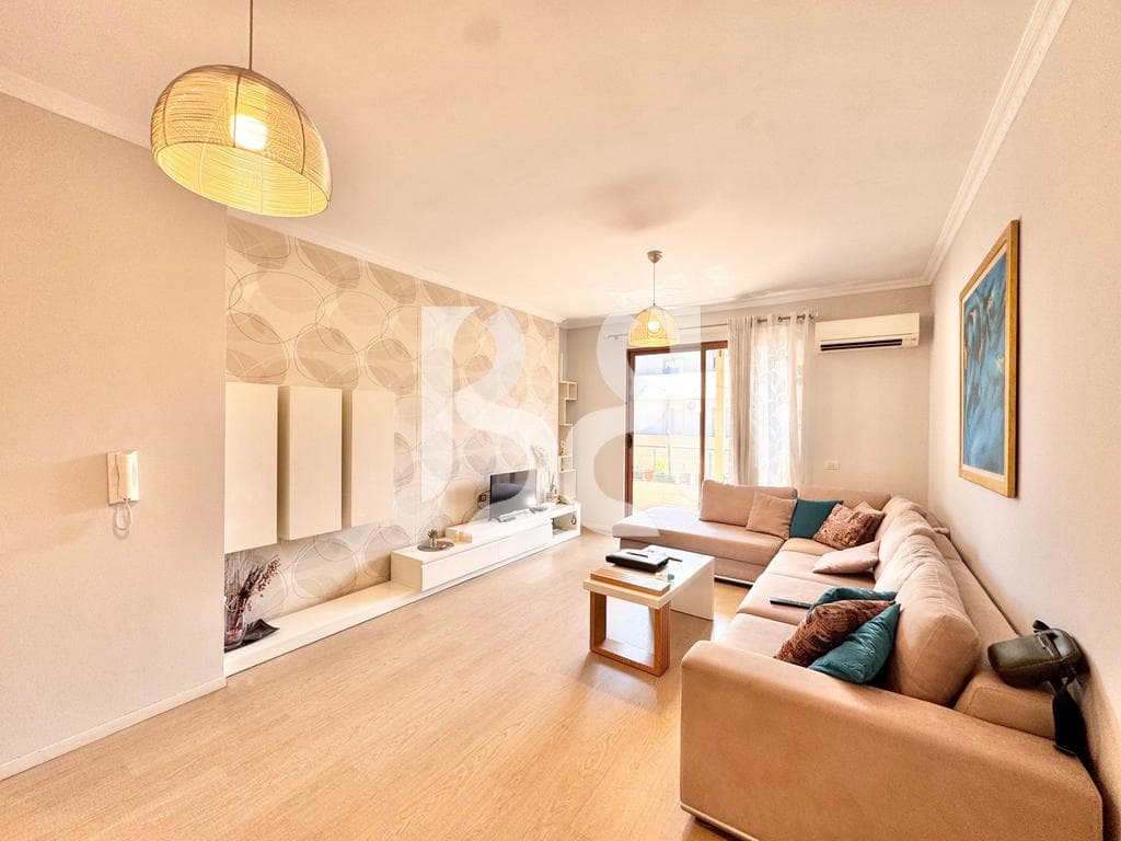*APARTAMENT ME QIRA NE ASTIR 3+1+2 ME GARAZHD PRANE PARK HOTEL