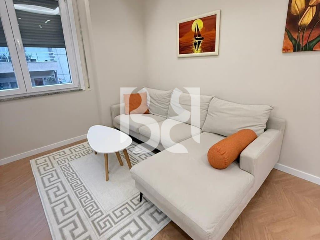APARTAMENT 2+1 ME QERA TEK LIQENI I THATË