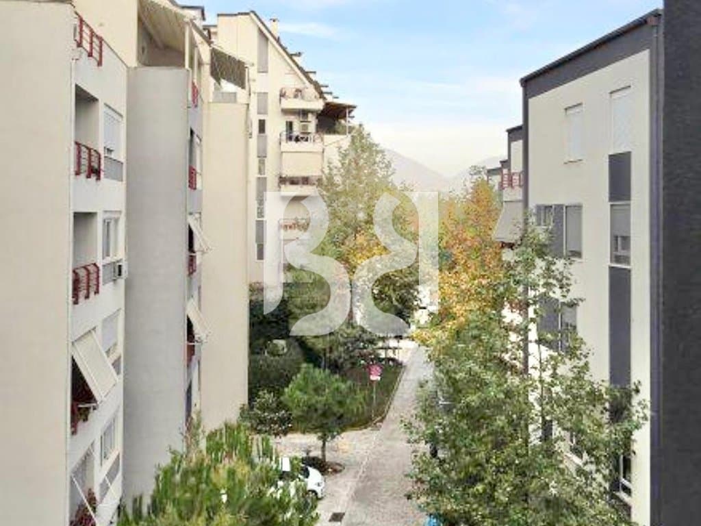 JEPET ME QERA APARTAMENT TOTALISHT I MOBILUAR – LIQENI I THATË (KOMPLEKSI FZ CONSTRUCTION)