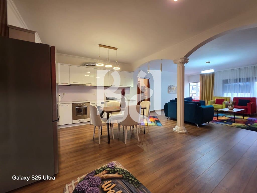 JEPET APARTAMENT 2+1 ME QIRA NE RRUGEN E KAVAJES. 2