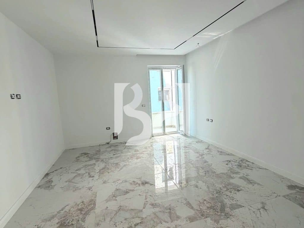 SHITET APARTAMENT 3+1 PRANË VASIL SHANTOS, TIRANË 2