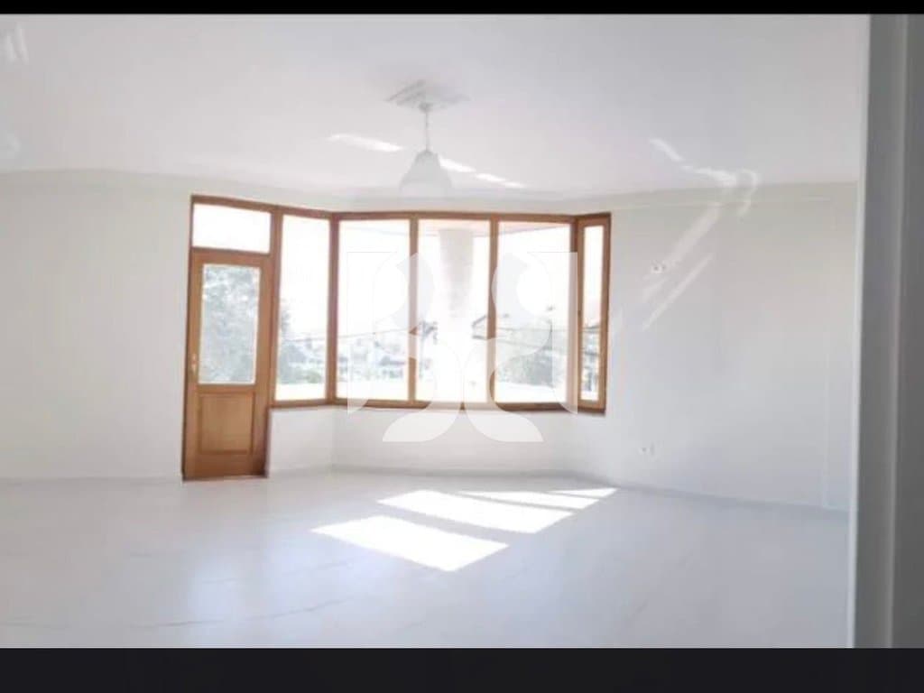 JEPET APARTAMENT 4+1+2 ME QIRA NE ZONEN E ALI DEMIT.* 3