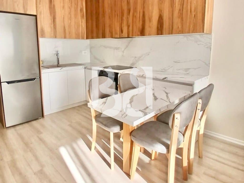 JEPET ME QIRA APARTAMENT 2+1 NE ZOGU I ZI* 4