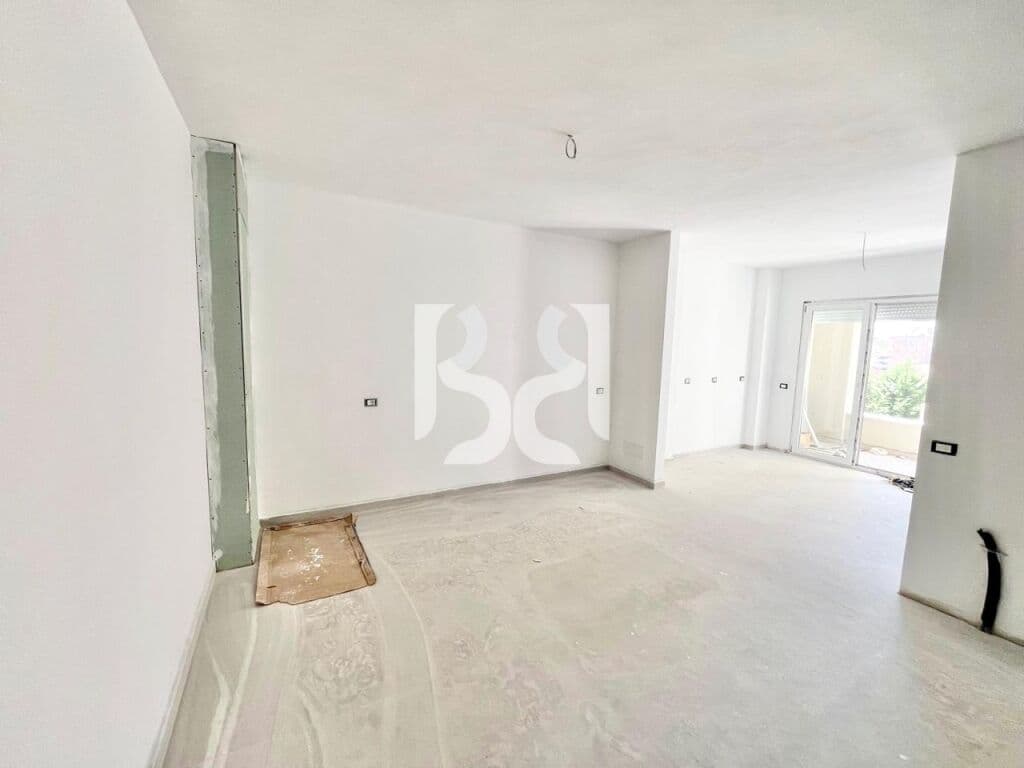SHITET APARTAMENT 1+1 TE PAZARI I RI! 2