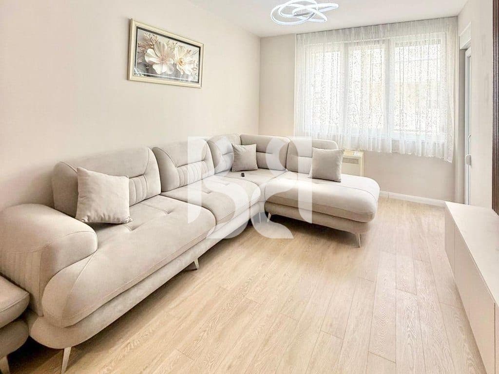 APARTAMENT 1+1 ME QERA NE RRUGEN FROSINA PLAKU, KOMPLEKSI KONTAKT 2